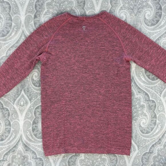 Girls Ivivva Long Sleeve - Picture 2 of 3